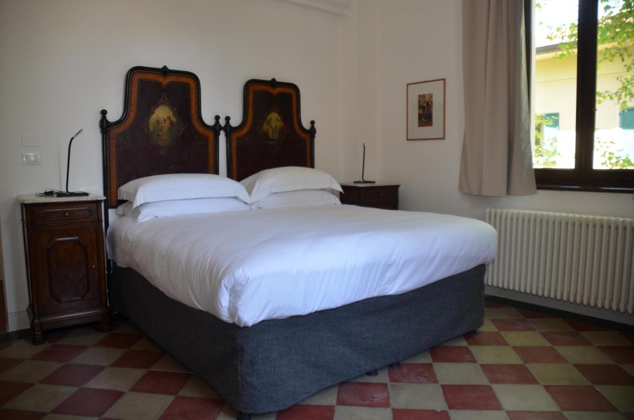 Hotel Select Suites & Spa - Apartments Риччоне Экстерьер фото