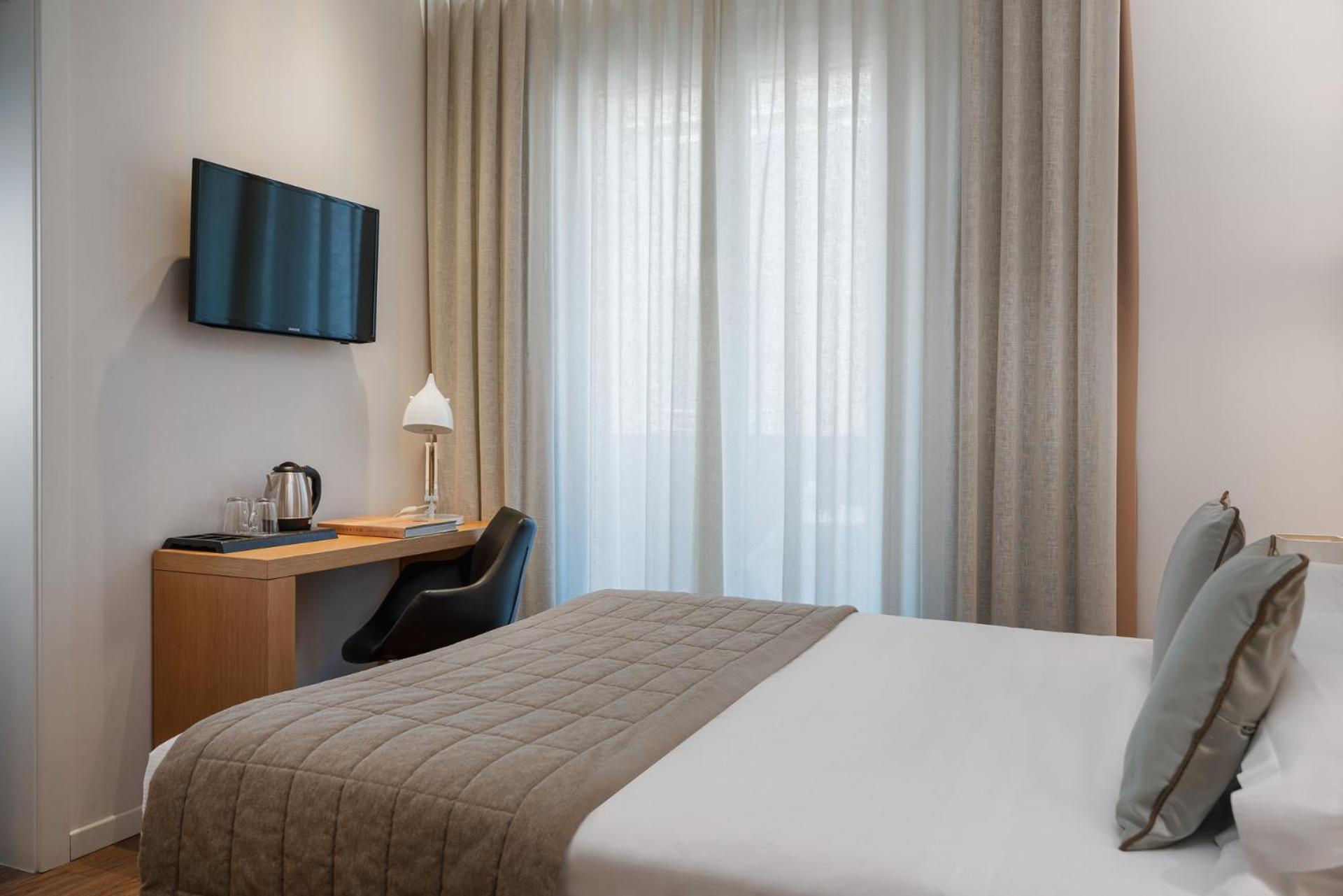 Hotel Select Suites & Spa - Apartments Риччоне Экстерьер фото